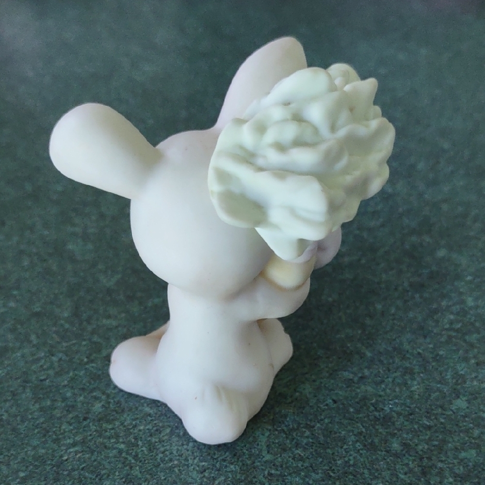 Vintage Precious Moments Cream Bunny with Carrot Figurine - Picture 2 of 6